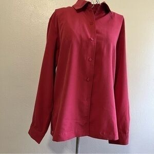 Dusty rose button-down blouse, Size 10. 100% polyester. EUC. Unknown brand.